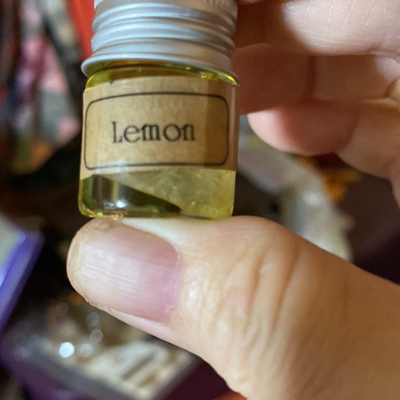 Lemon - Picture 5 of 5